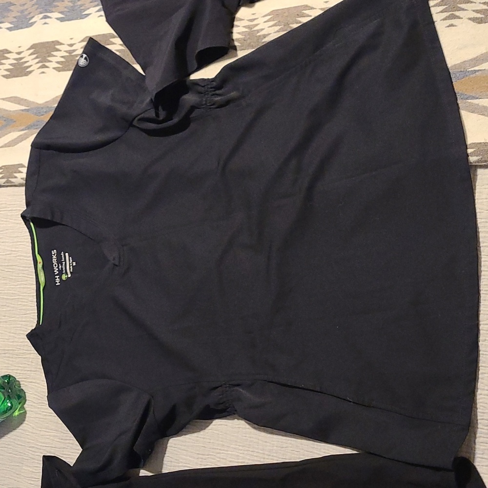 Black maternity scrub shirt